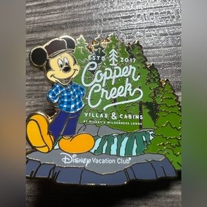Disney Mickey Pin